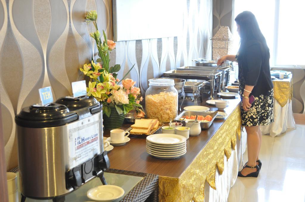 Everyday Smart Hotel - Malang Zewnętrze zdjęcie