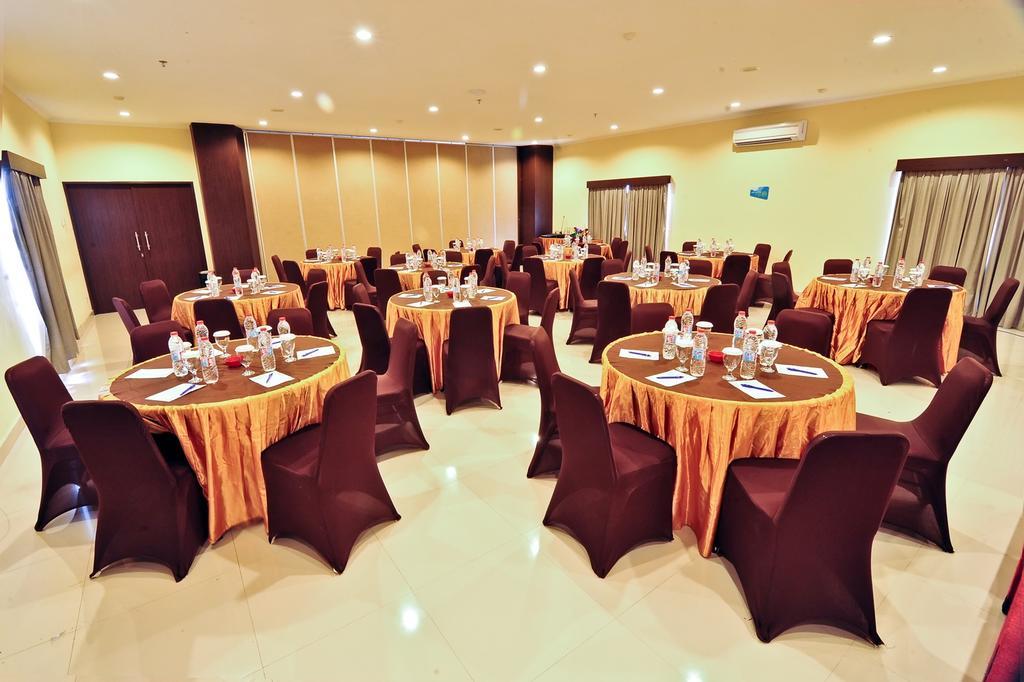 Everyday Smart Hotel - Malang Zewnętrze zdjęcie